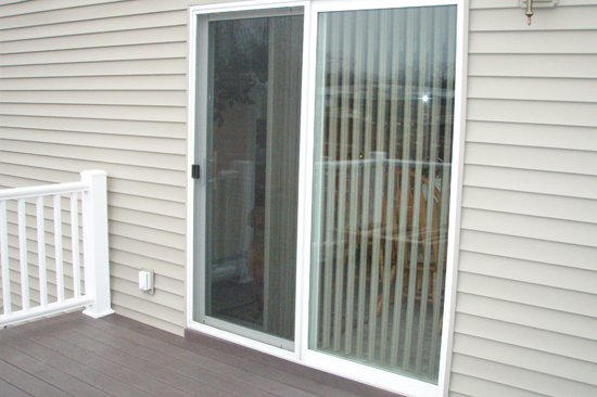 Seaside-screen-door-repair